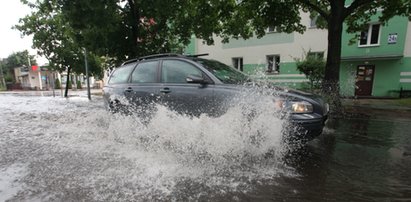 Miasto tonie przez studzienki!