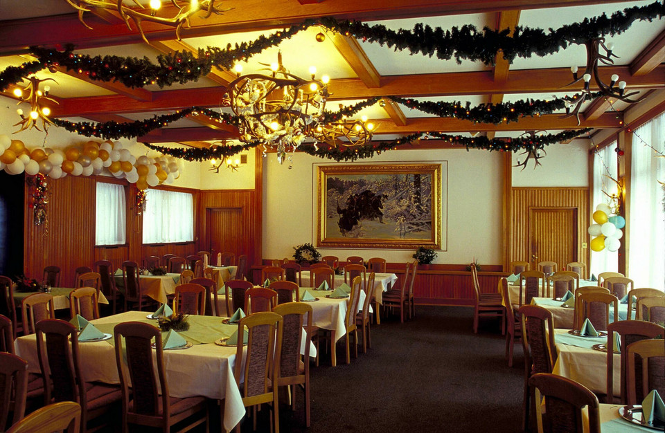 Restauracja w budynku Puszcza, 2002 rok
