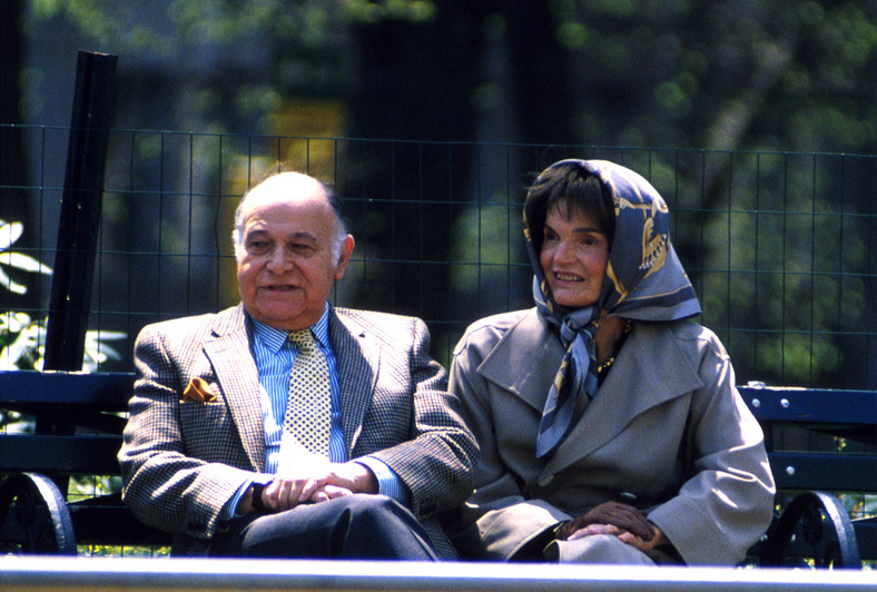 Jacqueline Kennedy Onassis i Maurice Tempelsman w Central Parku (1994 r.)