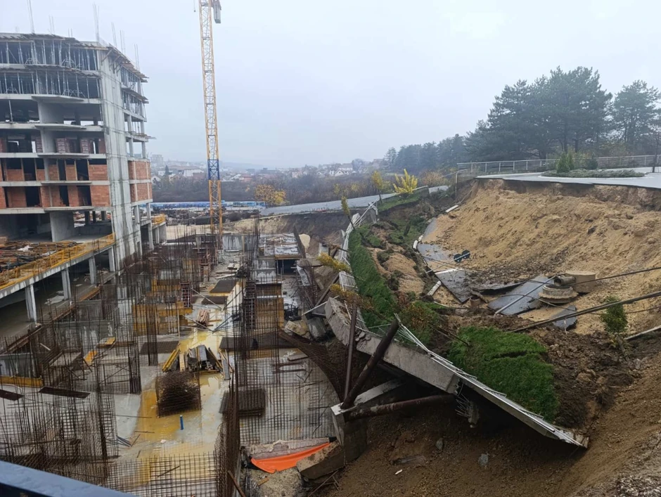 Kliziše kod Centara za izvrsnosti, Kragujevac