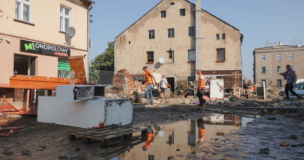 Ważna decyzja Kościoła na terenach powodziowych. "Widzę, jak krucha jest rzeczywistość"