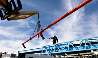 AP: Branża naftowa w USA ma problemy ze zwiększeniem liczby odwiertów