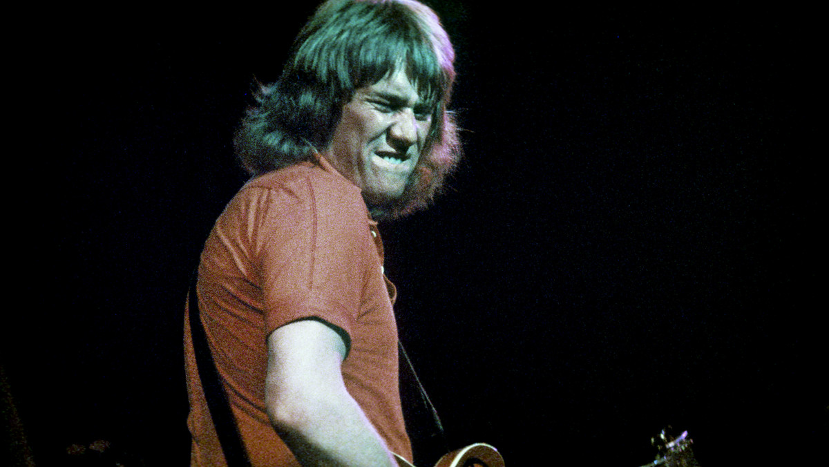 Alvin Lee, gitarzysta legendarnej formacji Ten Years After, zmarł niespodziewanie w wieku 68 lat. Przyczyną śmierci były nieoczekiwane komplikacje po rutynowym zabiegu.