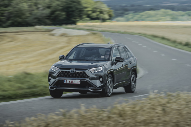 Toyota RAV4 Plug-in Hybrid – ruszyła przedsprzedaż