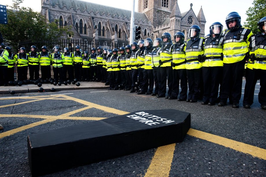 Policja w czasie protestów w Dublinie