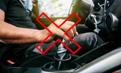 Awaria skrzyni biegów murowana! Prawie wszyscy kierowcy popełniają te same błędy. Ty też?