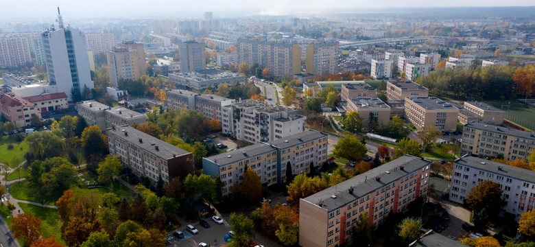 10 miesięcy od zapowiedzi. Państwowa fabryka maseczek nadal nie działa