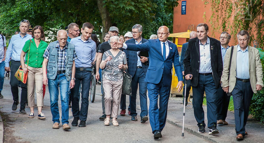 Plan dla Dzielnic powstaje w trakcie spotkań i spacerów z mieszkańcami. Budżet rezerwy celowej w każdej dzielnicy zwiększy się ze 170 tys. do 300 tys. zł