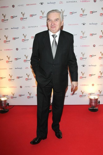 <b>Osobowość Telewizyjna: Tadeusz Sznuk</b>