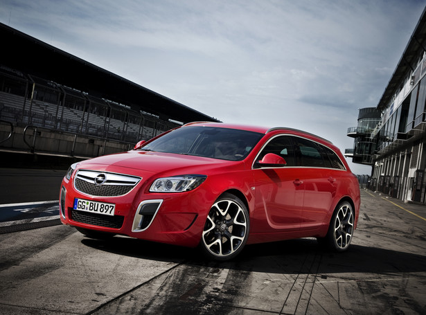 Opel Insignia OPC… dla leniwych. Znamy ceny!