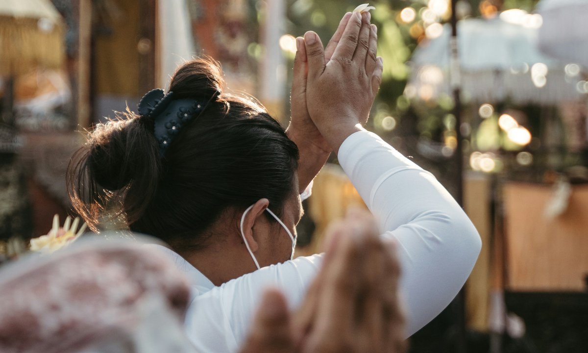 Jak działa karma? "Była opresyjną formą reprodukcji społecznej"