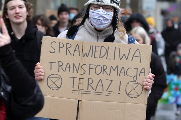 Młodzieżowy Strajk Klimatyczny na ulicach Olsztyna