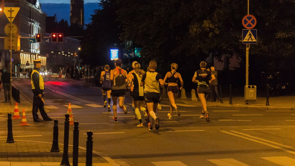 Nocny Półmaraton we Wrocławiu