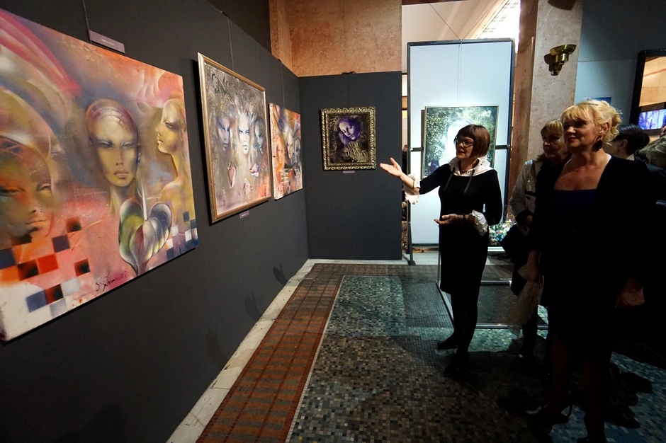 Maja Gojković na otvaranju izložbe "Zaostavština Olje Ivanjicki"