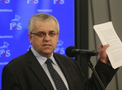 Oskarżony o rycie w PiS wiceprezes Lipiński przerywa milczenie