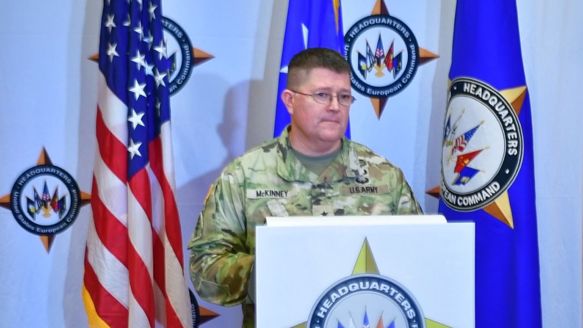 Američki general Mekini: 