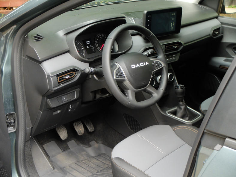 Dacia Jogger Extreme ECO G-100 LPG z wyposażeniem kempingowym