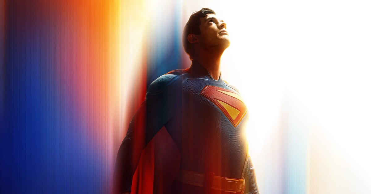 Itt az új Superman-film előzetese! Már megint kívül hordja az alsógatyáját