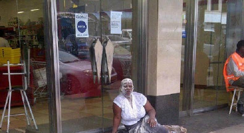 The female Zimbabwean shoplifter