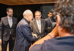 Predsednik Islamskog parlamenta Irana Mohamed Bager Kalibaf i švajcarski ambasador Volfgang Amadeus Bruelhart u odmaralištu Burgenštok