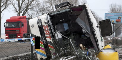 Horror! Autokar z kibicami zabił 2 osoby! 34 rannych!