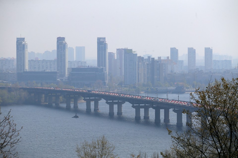 Smog w Kijowie. W stolicy Ukrainy jest dziś najgorsze powietrze na świecie 