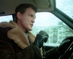 "Człowiek z przeszłością" pracujący dla gangu. Pamiętacie 1. odcinek "07 zgłoś się"?