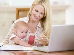 Reklama wyciągnie ręce po blogujące matki