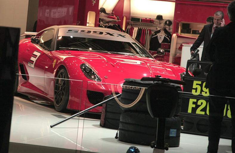 Ferrari 599XX – 599 GTB Fiorano z wyścigowymi genami