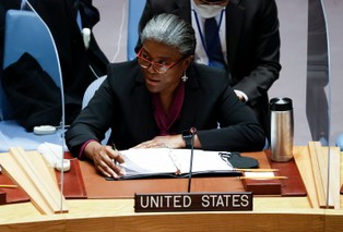 Ambasador USA: Putin rości sobie prawa do terytoriów byłego imperium, w tym części Polski