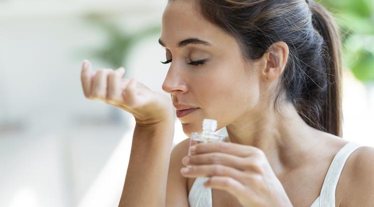 Vesd be ezt a szuper trükköt, hogy tartósabb legyen a parfümöd! Forrás: Getty Images