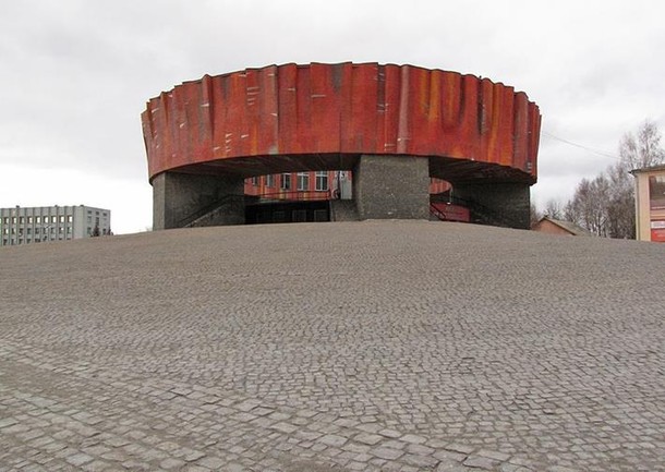 19. Regionalne muzeum literatury i pamięci Khamel'nitsky im. Nikolaja Ostrowskiego w Szepetowce na Ukrainie