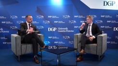 Polska i Świat na Fali E-mobilności: Jak Pomorze staje się jej kluczowym ośrodkiem