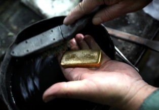 Mimo rekordowych cen wydobycie złota będzie spadać