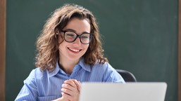 nauczyciele chcą zarabiać dwa razy więcej. dziś do men wpłynęła petycj