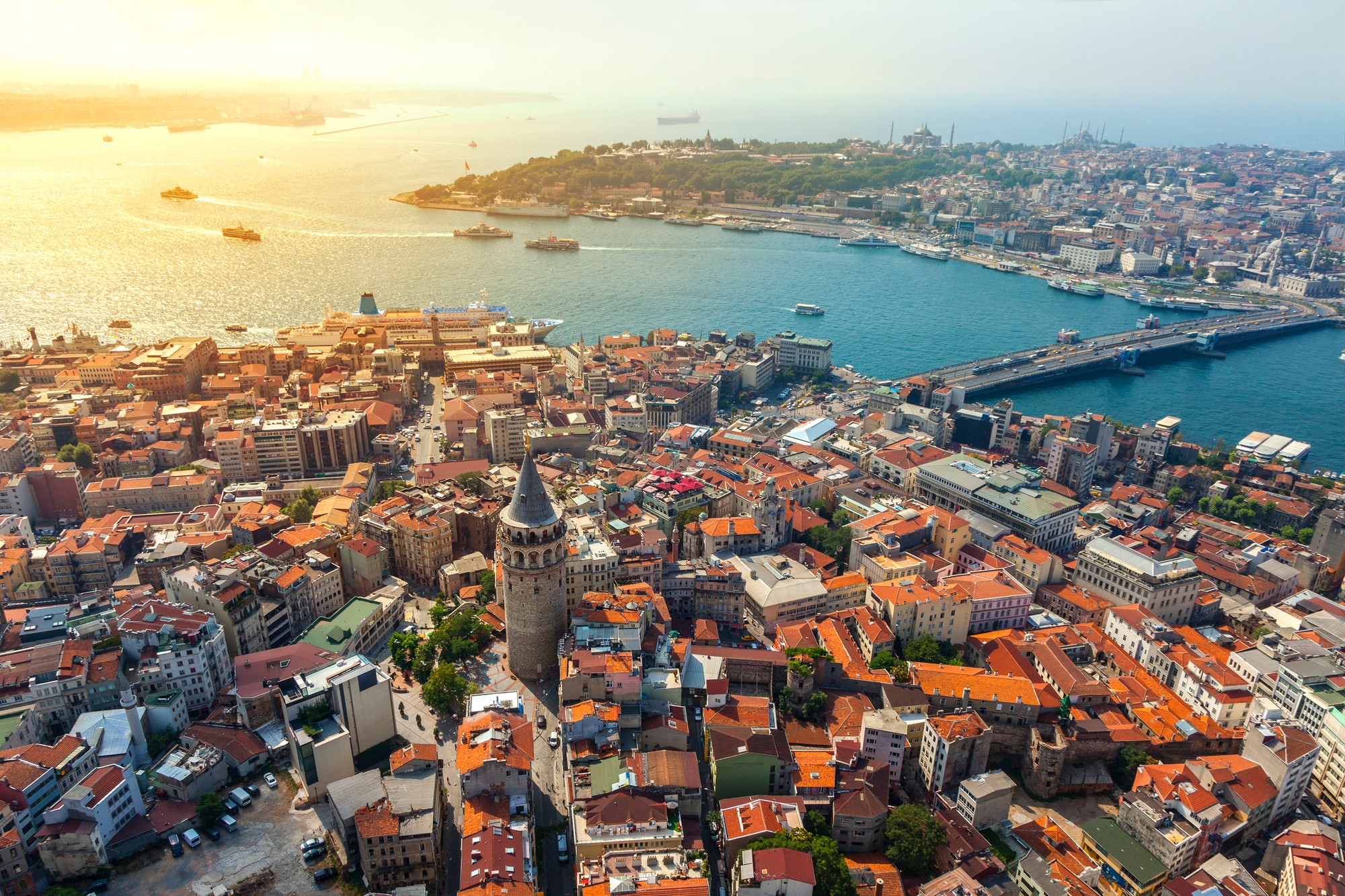 Istanbul je najväčšie mesto v Turecku.