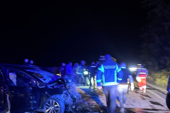 POGINULA PORODICA KOD NOVOG PAZARA Najnoviji detalji stravične nesreće: Tinejdžer (19) udario u "opel" u kojem su stradali muž, žena i njen brat