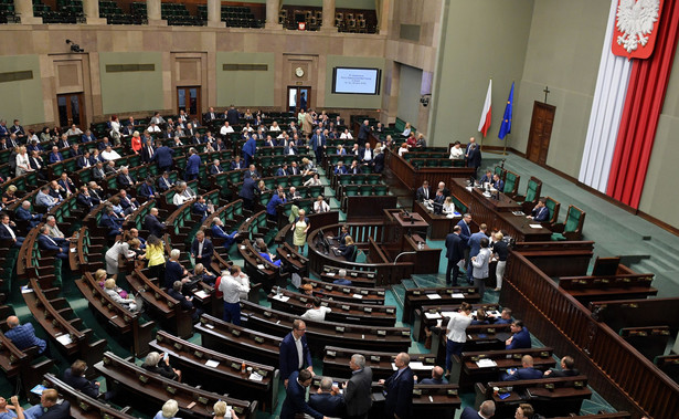 Pierwsze robocze posiedzenie komisji Horała zwołał na najbliższy wtorek na godz. 11.