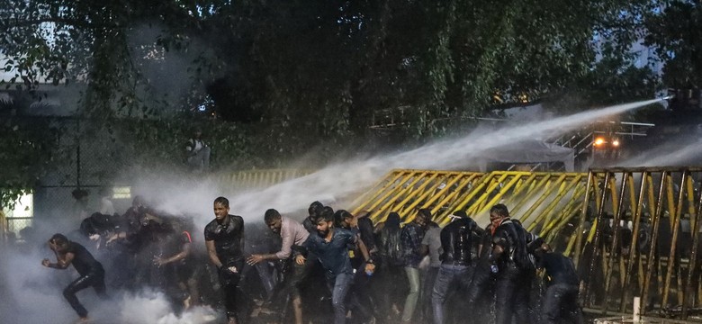 Wielkie protesty w Kolombo. Prezydent Sri Lanki uciekł ze swojej rezydencji