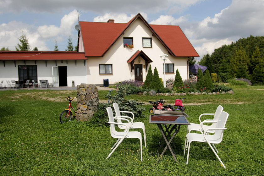 Zajazd na Łysej Górze w miejscowości Cieszonko koło Sianowa