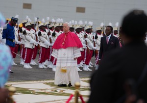 Papa Lav u Malabu, Ekvatorijalna Gvineja, 21. aprila
