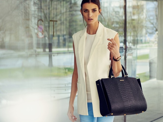 Kamila Szczawińska w kampanii torebek Sabrina Pilewicz - kolekcja La Vita è Bella