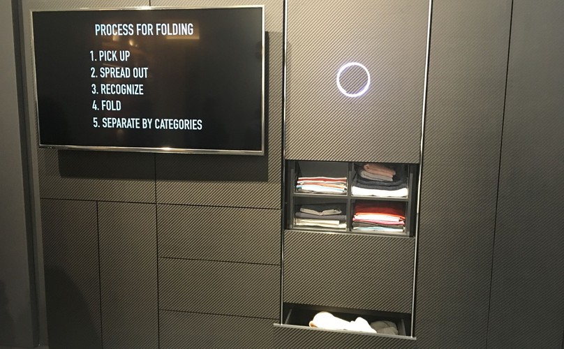 Automat składający pranie