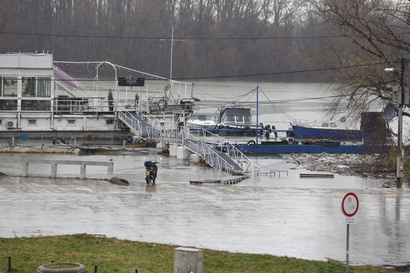 RASTE VODOSTAJ SAVE! RHMZ UPOZORAVA Raste rizik od poplava: Od četvrtka novi talas padavina, a onda kreće i sneg da se topi!