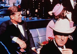 Predsednik Džon Kenedi ubijen je dok se vozio kroz Dalas 1963. | Foto: Getty Images