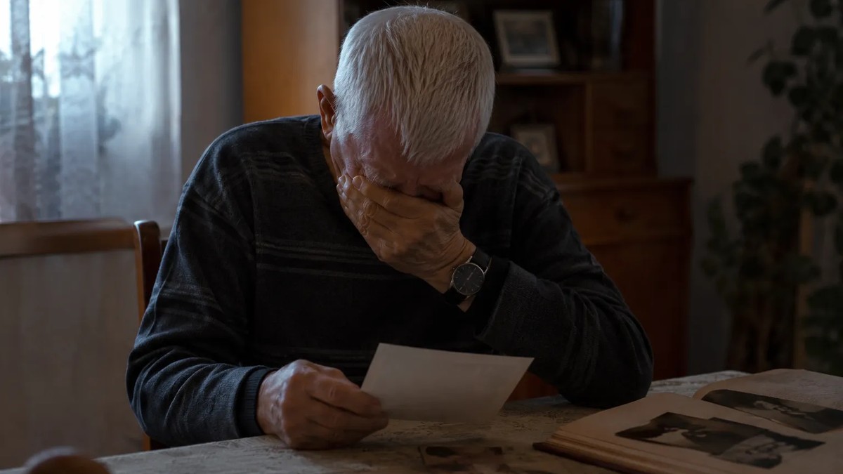 Milan sahranio ženu, pa saznao tajnu koju je krila 50 godina