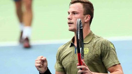 Fucsovics Márton bejutott a legjobb nyolc közé a budapesti tenisztornán