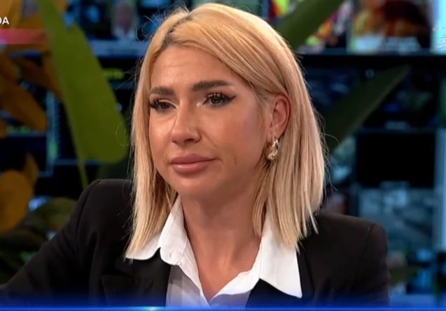 Jovana Jeremić plače u programu