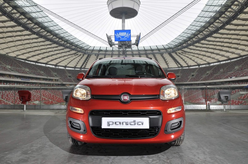 Nowy fiat panda podbija Stadion Narodowy! Oto, co i za ile dostaną kierowcy