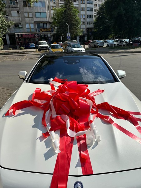 Đani dobio mercedes na poklon